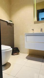 Modern Luxury Apt Balcony View Bahria 7 - 7