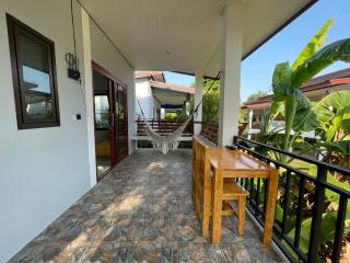 Oak House by Julie Pc - 6