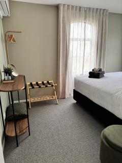 The Kings Domain, DUCHESS - Luxurious townhouse in the CBD! - 2