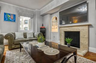 The Grande Mayfair Apartment - 6