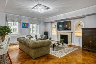 The Grande Mayfair Apartment - 2