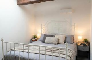 Teatro Bellini, apartment in the historic center - 0