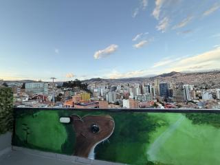 Cómodo Departamento con hermosa vista - 0