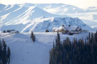 4BD Villager Mountain Retreat + SV Resort Passes - 1