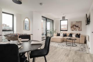 2 Bedroom - Old Trafford - Balcony - Free Parking - 5