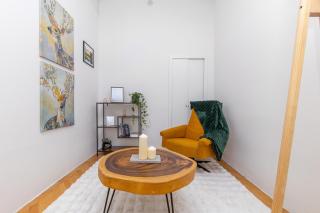 Lounge Piano Apartment - 2