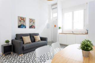 Holidays2Malaga Picasuss Loft New Built Close Huelin Beach and Promenade - 4