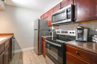 Community Perks! Walkable Old Town Condo with Patio - 6