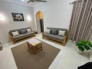 Luxe Nest Guest House Apartment 21 - 9
