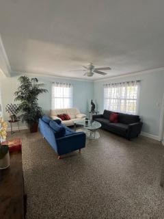 St Pete Beach 2 bedroom cottage 500 feet to sand - 2