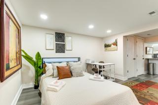 Private Yard and Deck Long-Term Stay in Glen Allen! - 1