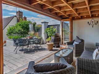 2 Bed in Winterborne Stickland 95140 - 0