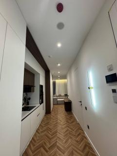 Modern 1BR, Lux-Skyscraper Large, Loggia and View - 6