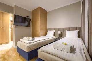 New! Studio with 3 Beds - Easy Access to Airport, City Center & WUM - 2