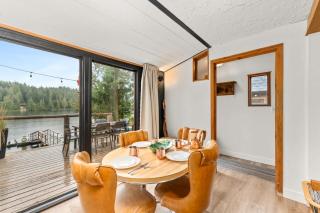 Kemp Lake House - lake front w Hot tub - 7