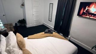 Nona - Cozy 3BR Apt with Parking, Desk & Fast WiFi near Yale, Quinnipiac, SCSU & Hospitals - 9