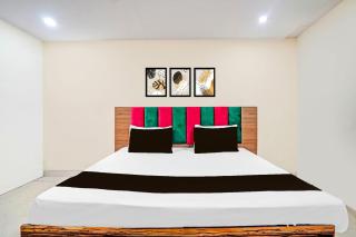 Hotel O The Glory - Ghaziabad - 8