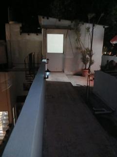 Estancia con entrada independiente en Zona Céntrica - 0