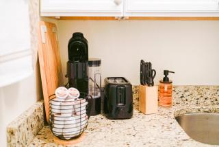 King Bed, 3 min to Washington Sq, 1 min to T - 3