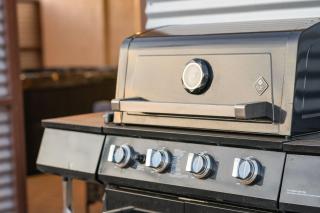 3BR 2BA Cozy Home with Jacuzzi Near Downtown - 3