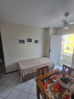 Gregoleti Canasvieiras. 1 quarto - 7