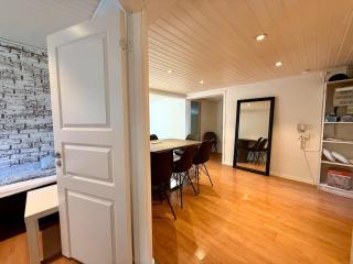 Workers Villa - 5 BR - 2 Bath - Volvo - Parking - 7