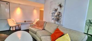 Peaceful Workers Holiday Home - 4 Beds - Parking - 1