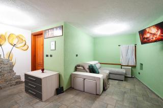 Roisan Apartment - 1