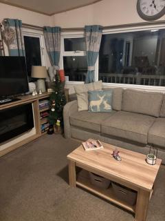 Tattershall Lakes Luxury Hot Tub Breaks - 8