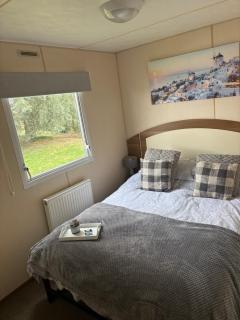 Tattershall Lakes Pet Friendly Hot Tub Breaks - 8