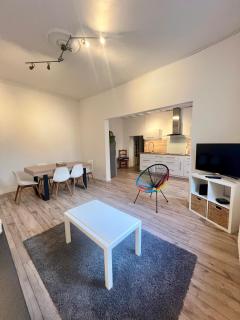 Maison proche TRAM D - 9