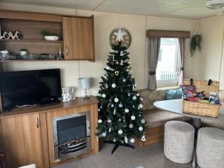 Tattershall Lakes Pet Friendly Hot Tub Breaks - 3