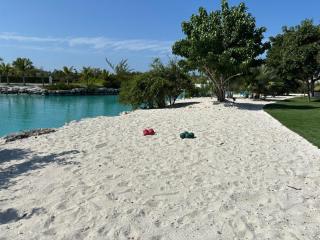 Caribbean Luxury Waterfront Villa w Housekeeping - 3