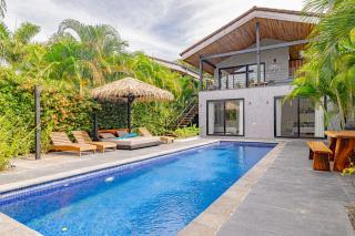 Villa Bernard - luxurious home walking distance to the beach - 4