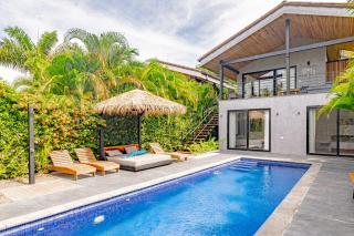 Villa Bernard - luxurious home walking distance to the beach - 2
