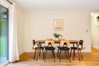 Redmond Pet friendly Home in 2 Acres Horse Barn - 7