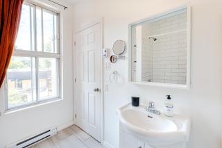 AFRICA - SelfCheckIn - Plateau - St-Laurent - 1