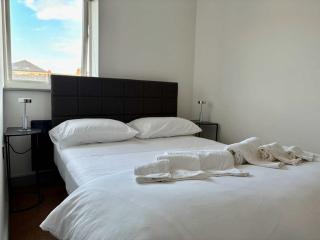 Modern 2-Bed Apartment in York City Centre - Walk to Christmas Market and Top Attractions - 2