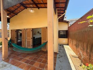 Casa para família - 10 pessoas - Itaguá - 3 quadras da orla - 8