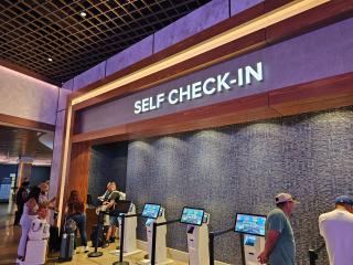 Easy access unit at the main strip - 5