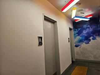 Easy access unit at the main strip - 2