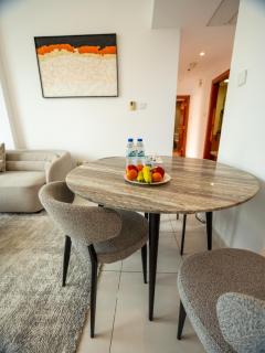 Stunning 2bd marina views prime location high floor - 3