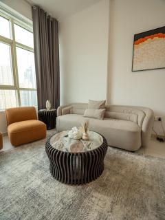 Stunning 2bd marina views prime location high floor - 4