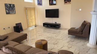 Forson's cozy spacious home - 2