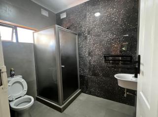 Sammy's Guest Lodge - 8