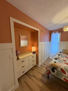 Cozy boho downtown apartment - 8