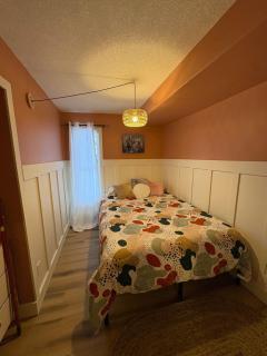 Cozy boho downtown apartment - 2