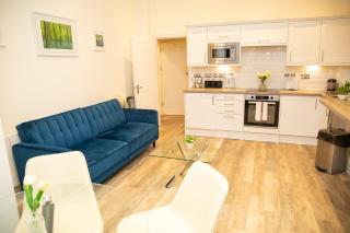 Seaview Apartments - 30 Marine Parade, Harwich - Perfect for business & long term stays - 2