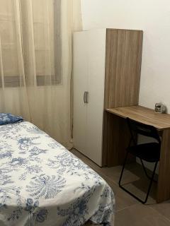 Moderna habitación en el centro de Madrid - 2