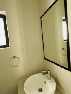 High End 93 On New Stay - 1